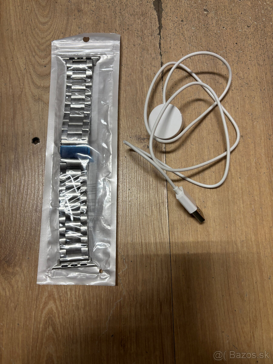 Apple Watch 7 - 45mm (Product Red) - 7