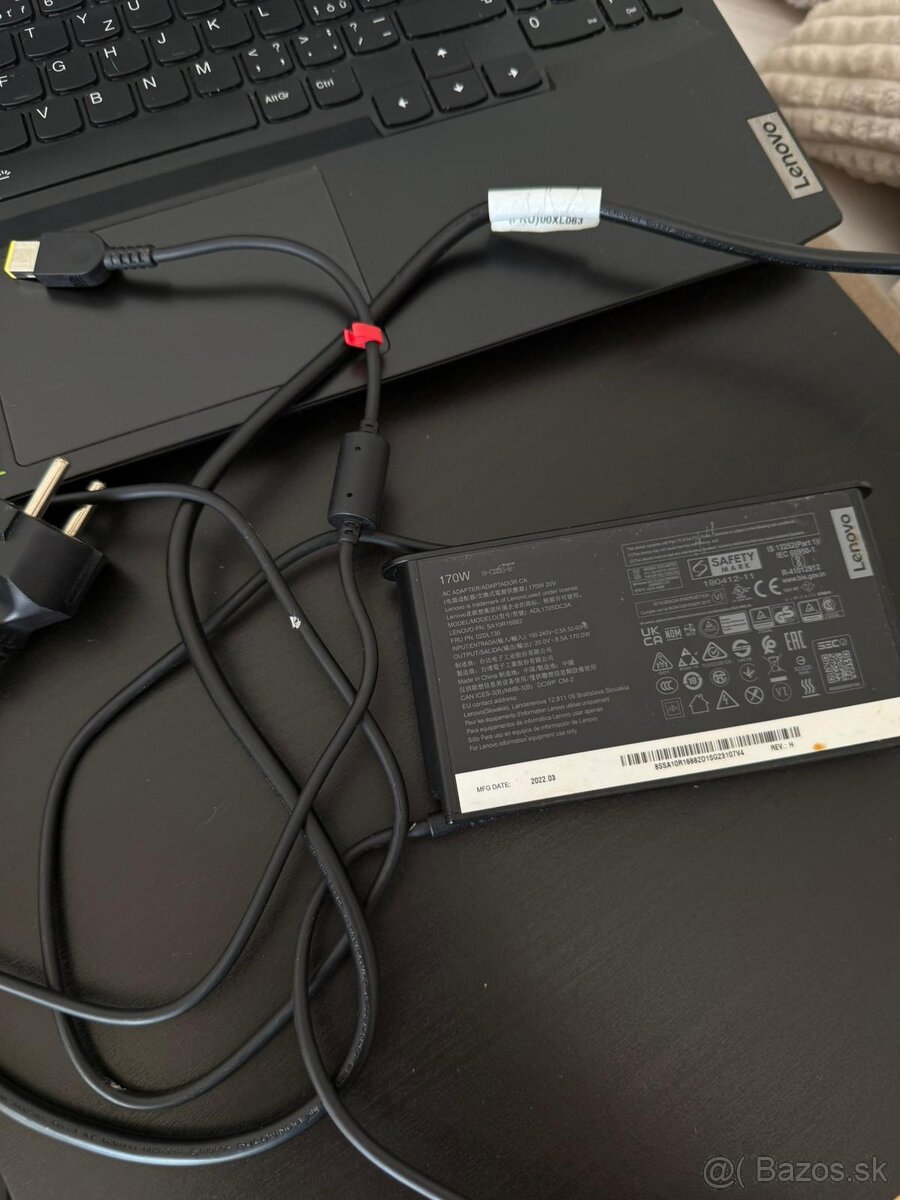 Predám herný notebook Lenovo IdeaPad Gaming 3 - 7