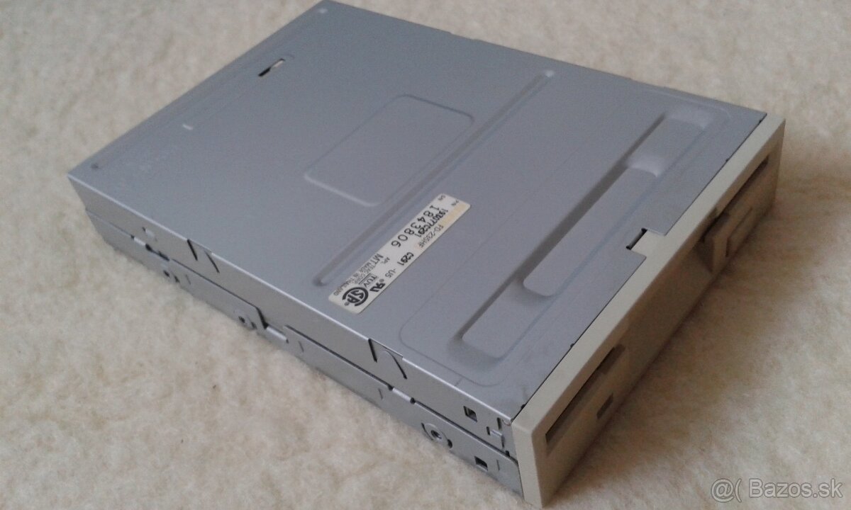 3x Disketové mechaniky (FDD) 1,44" HD - 7