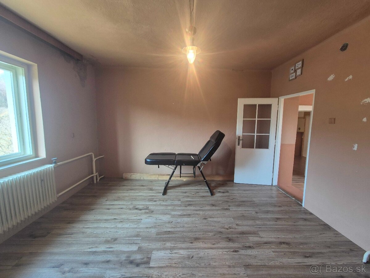 Predaj 2 izbový dom Valaská Belá pozemok 605 m2 - 7