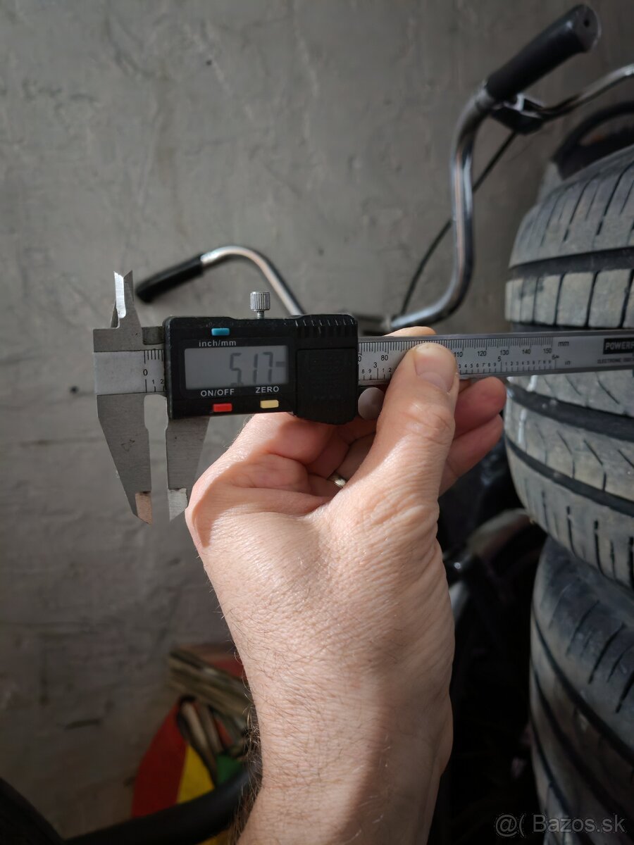 235/55 R17 Pirelli Scorpion - 7