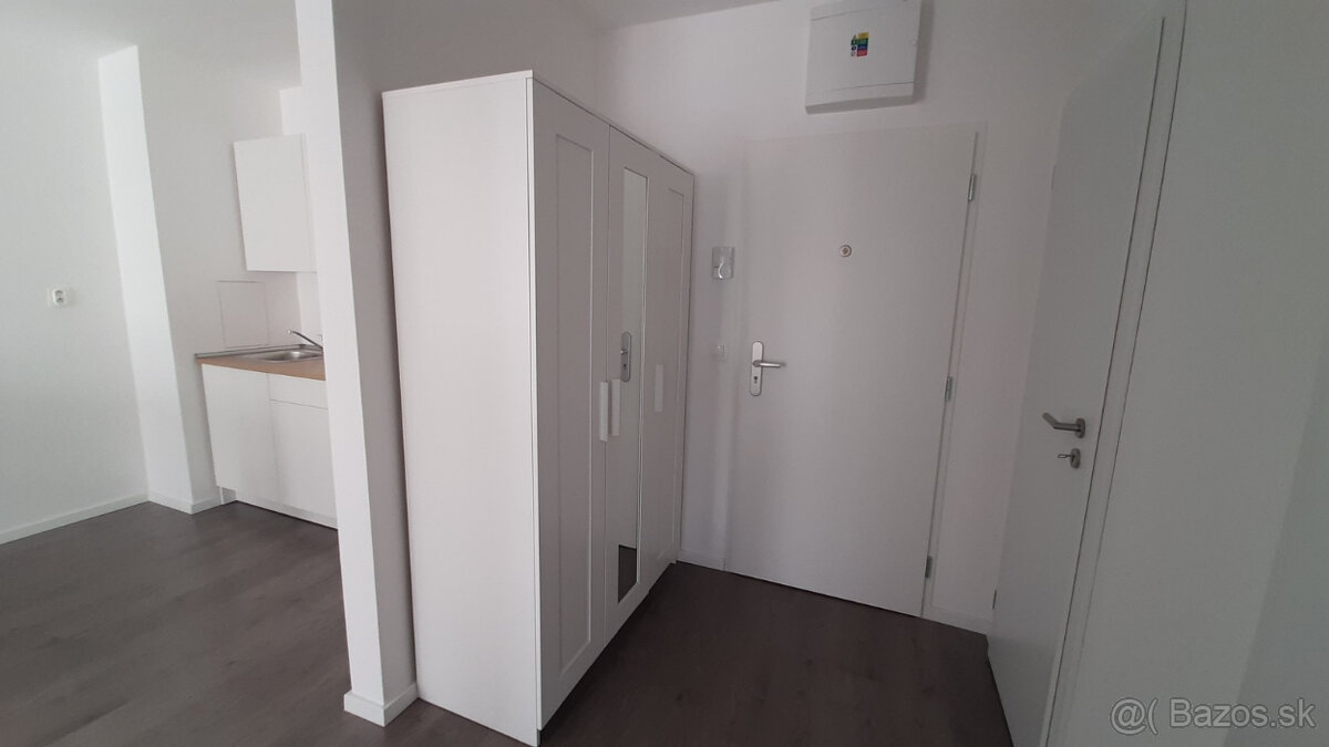 Prenajmem 2 izbový byt v Nitre - 7