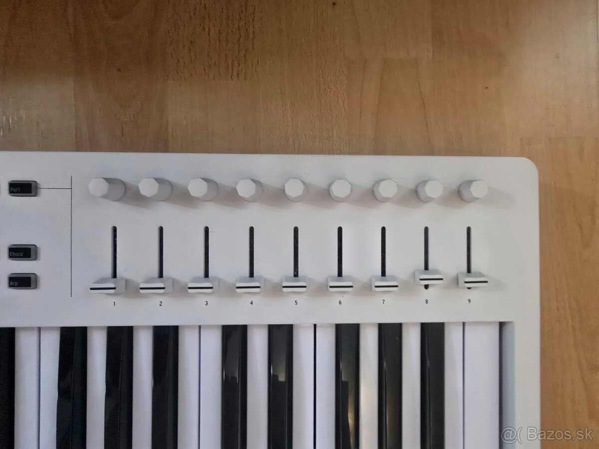 ARTURIA KEYLAB ESSENTIAL 49 MK3 - 7