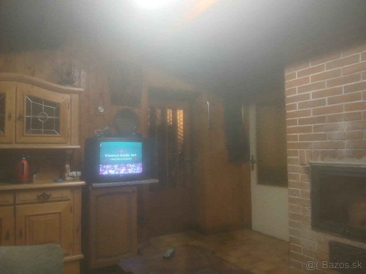 Predám murovanu chatu - 7