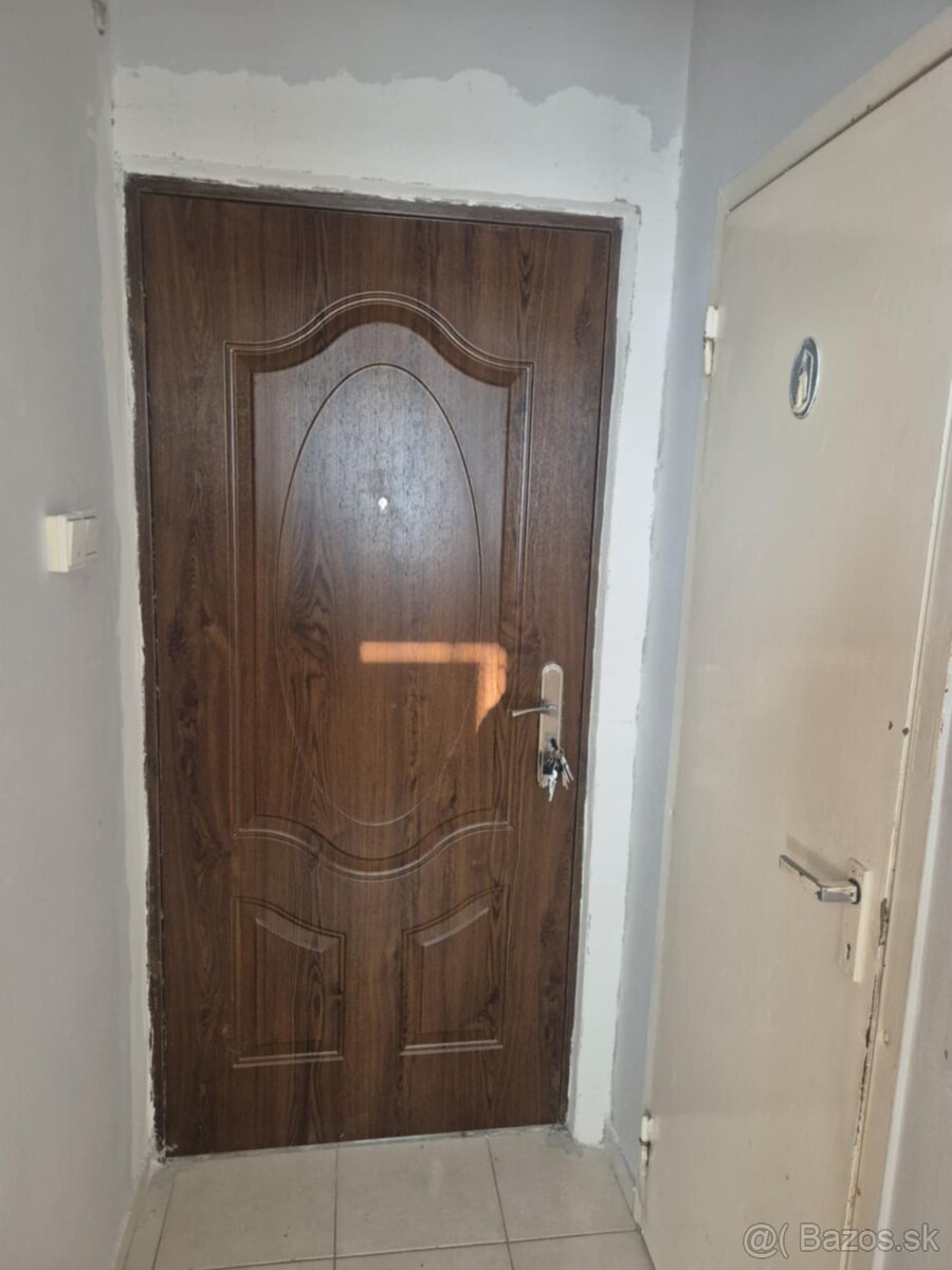 Predám 1 iz. byt, ul. Hviezdoslavova, Komárno - 7