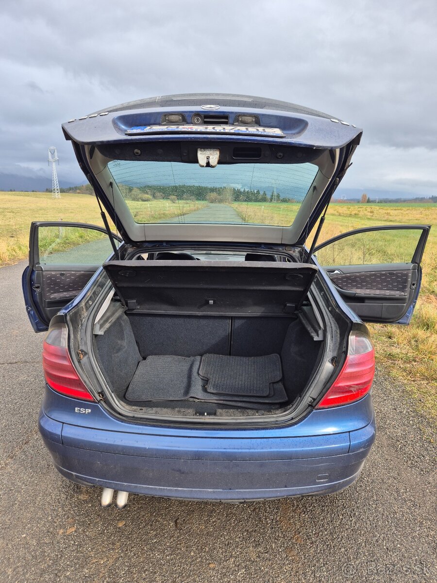 Mercedes c 220 coupe 2,2 - 7