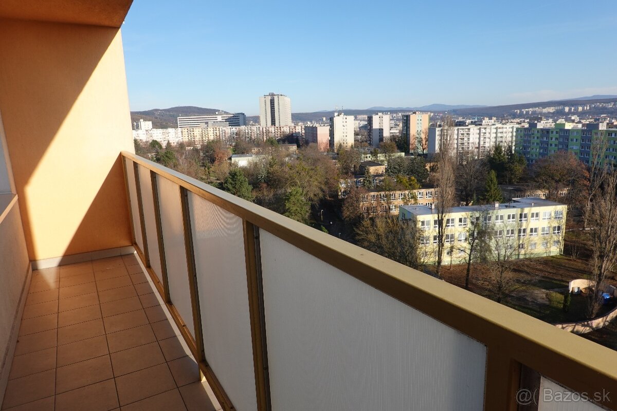 Na predaj príjemný 3-izbový byt s lodžiou, Košice, Terasa - 7