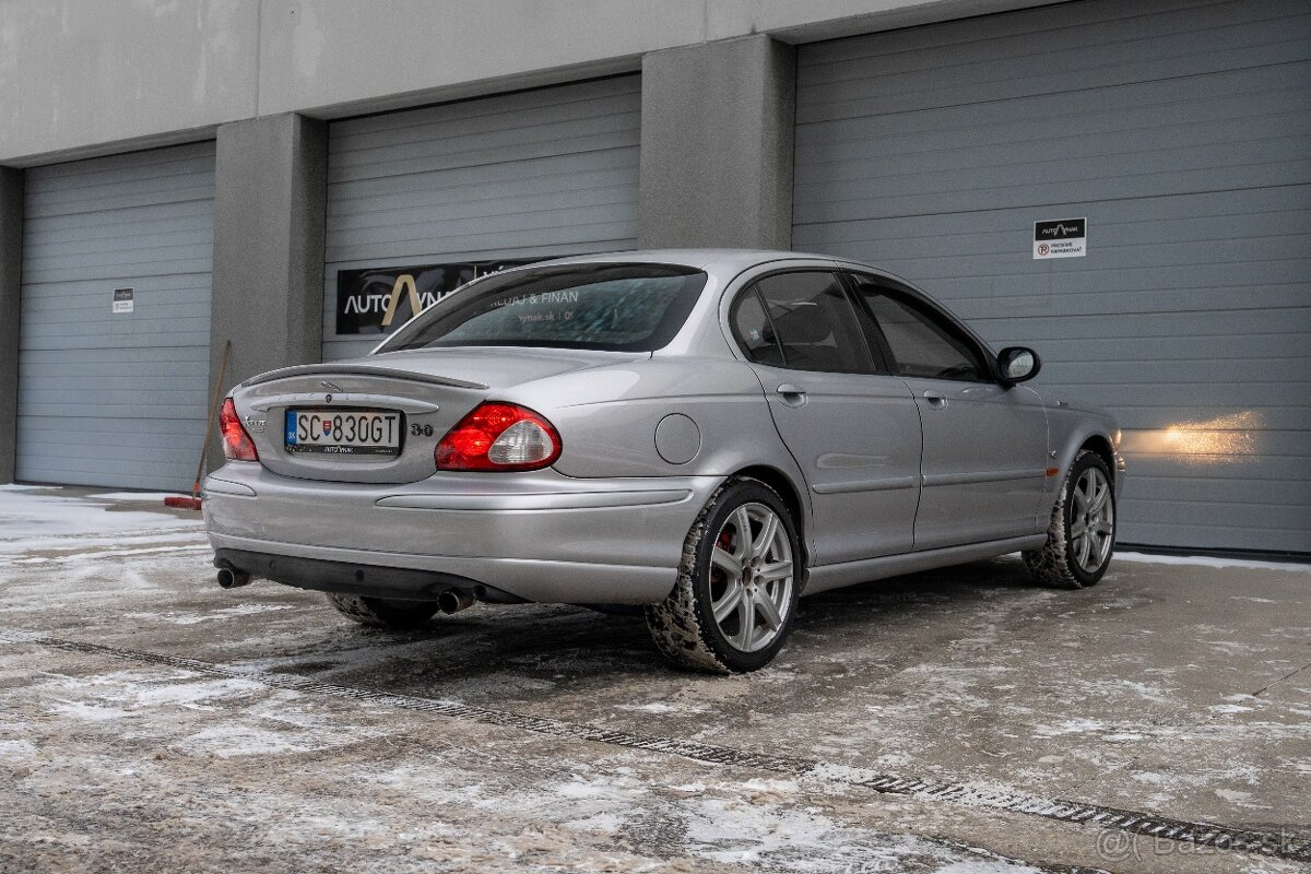 Jaguar X-type 3.0 V6 4X4 169kw M5 - 7