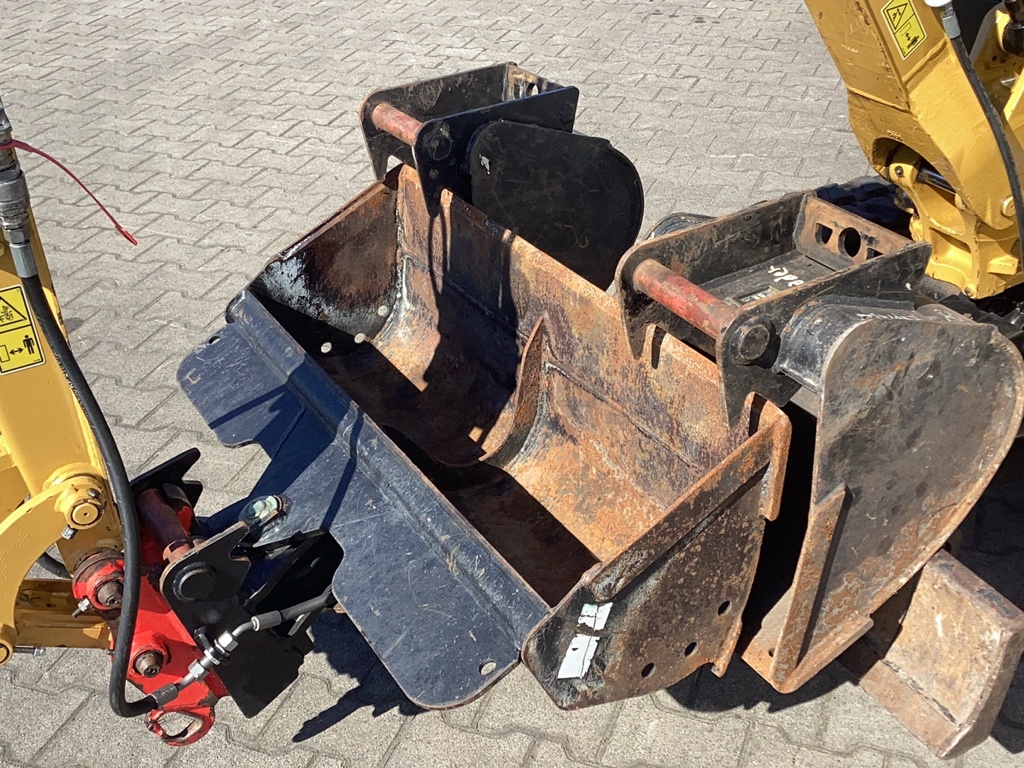 Caterpillar CAT 301.6 - 7