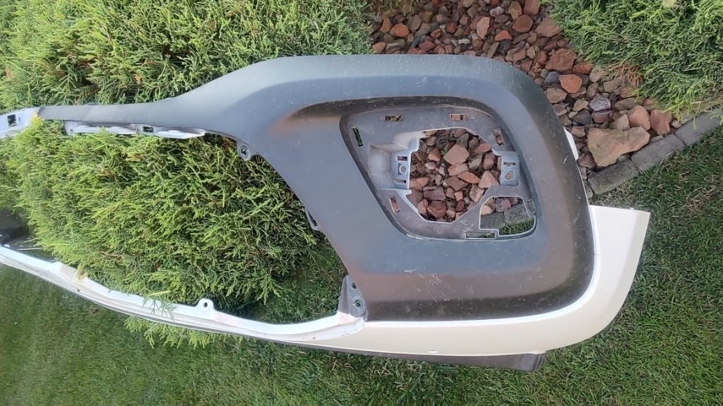 Mercedes X class W470 2017 - 2020 - Predny naraznik - 7