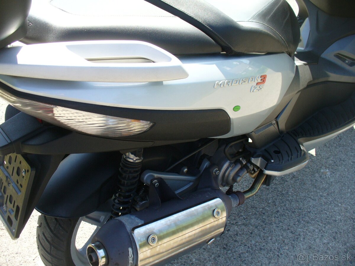 Malaguti Madison 3 125 e - 7