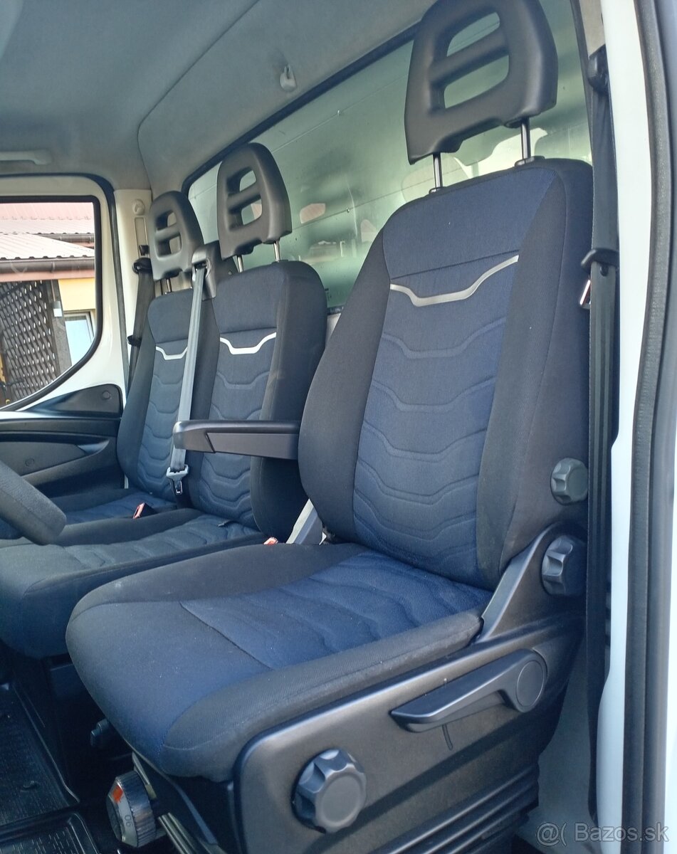 Iveco DAILY na prepravu zvierat - 7