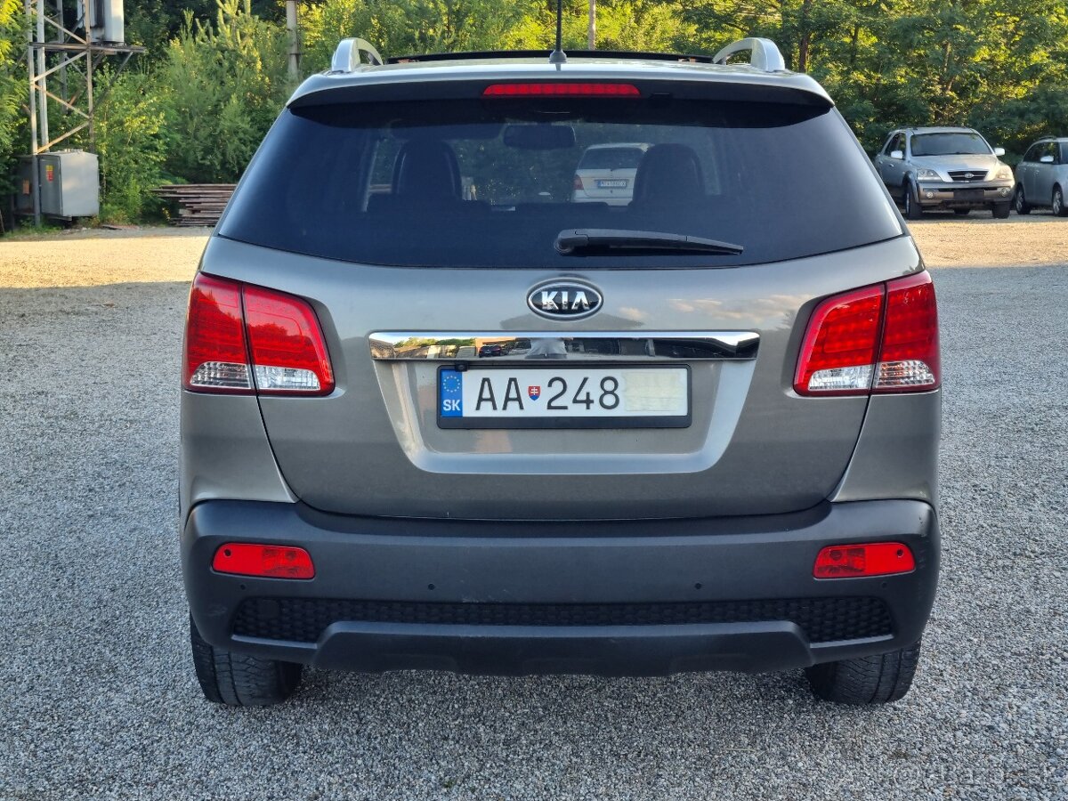 KIA SORENTO 2,2CRDi 4x4 7MIESTNE - 7