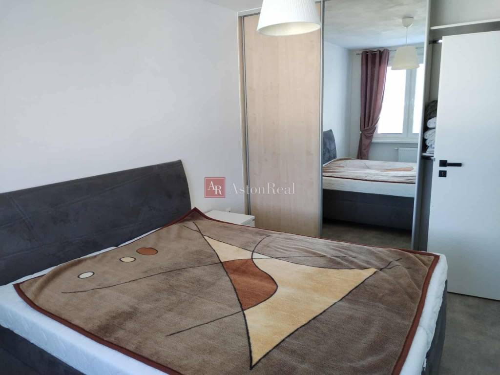 Predaj:4-izbový byt 86 m2 v Martine Košúty 2 Zariadený - 7