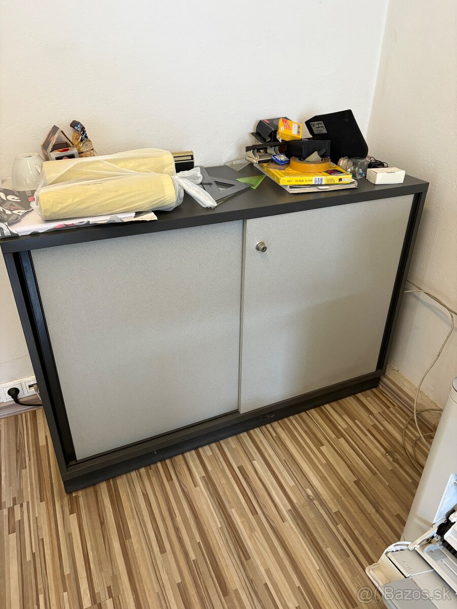 Predám kancelársky nábytok - 7