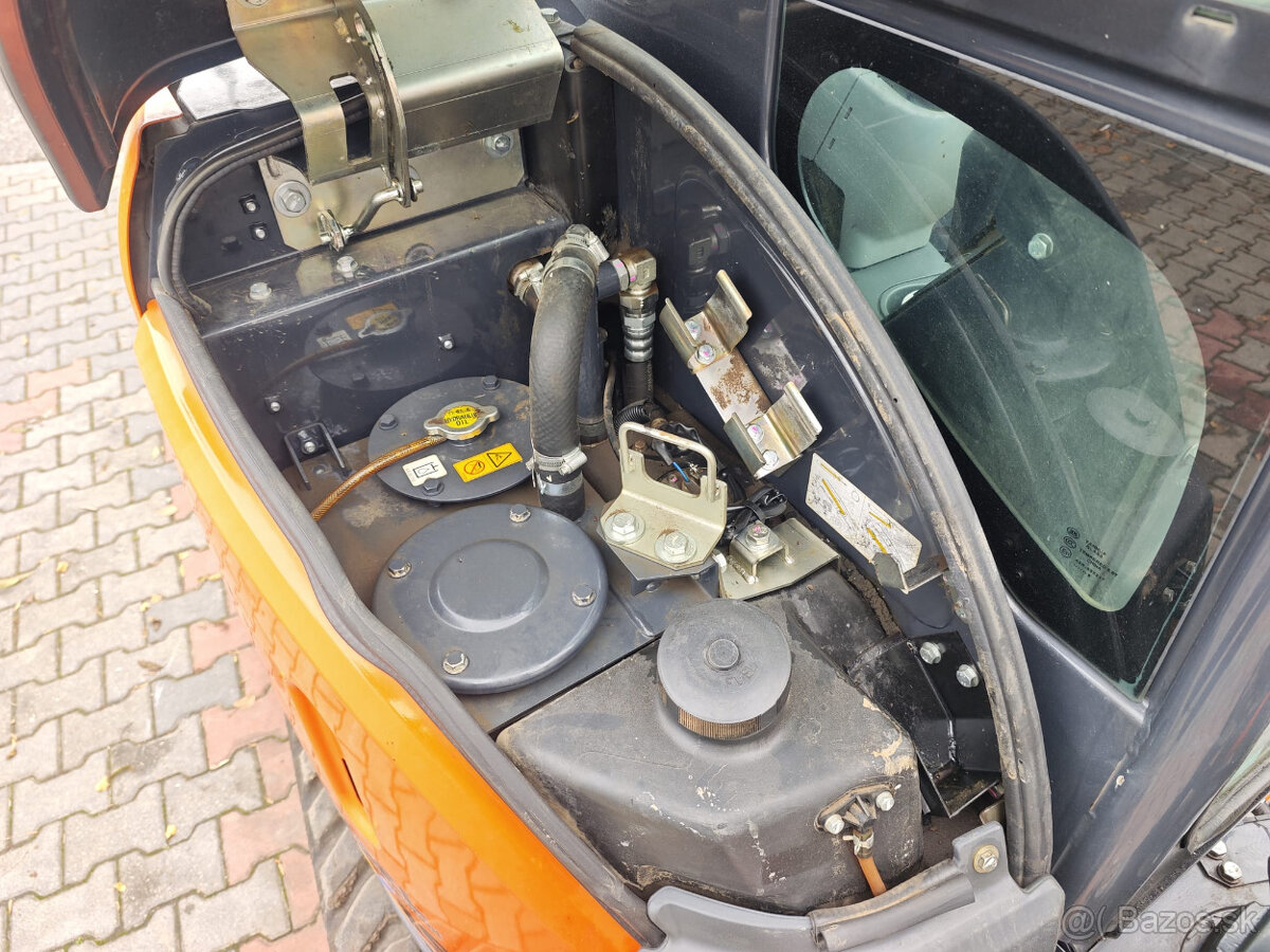 Pásový Minibagr Hitachi ZX38U-5A Klima. Powertilt - 7