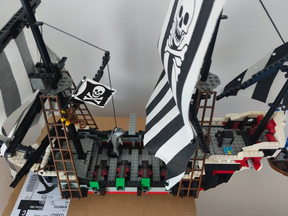 Lego 6286 Pirates - Skull Eye's Schooner - 7