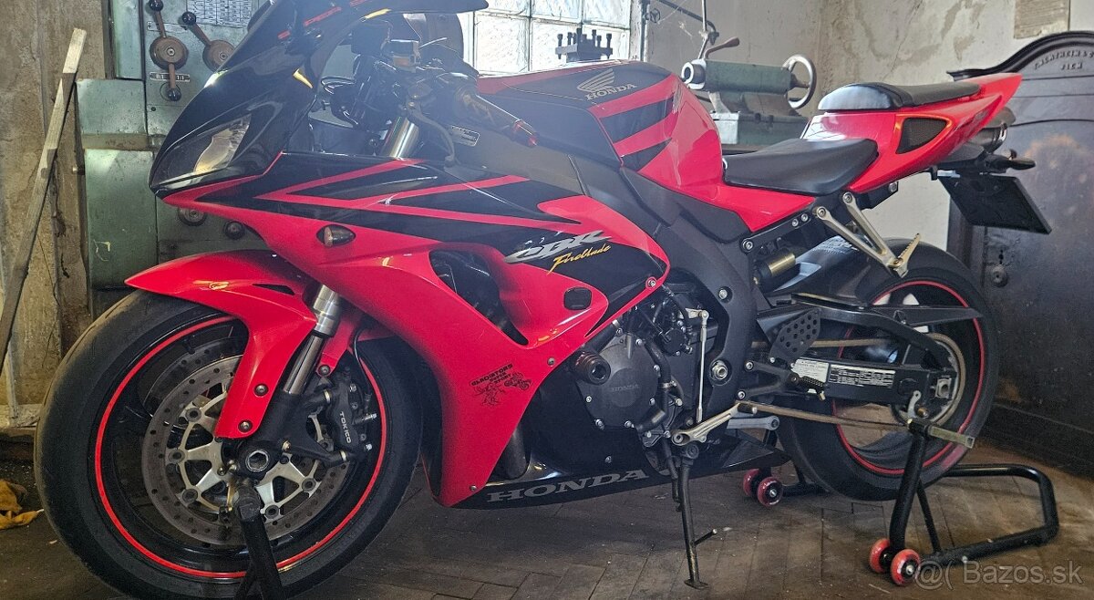 Honda CBR 1000 RR - 7