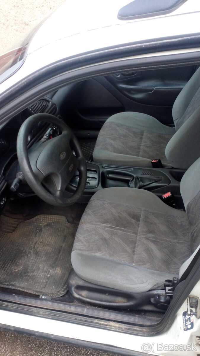 Mondeo MK 1 2 2,0 16 V - 7