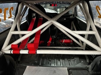 Volkswagen Golf GTi Rallye - 7