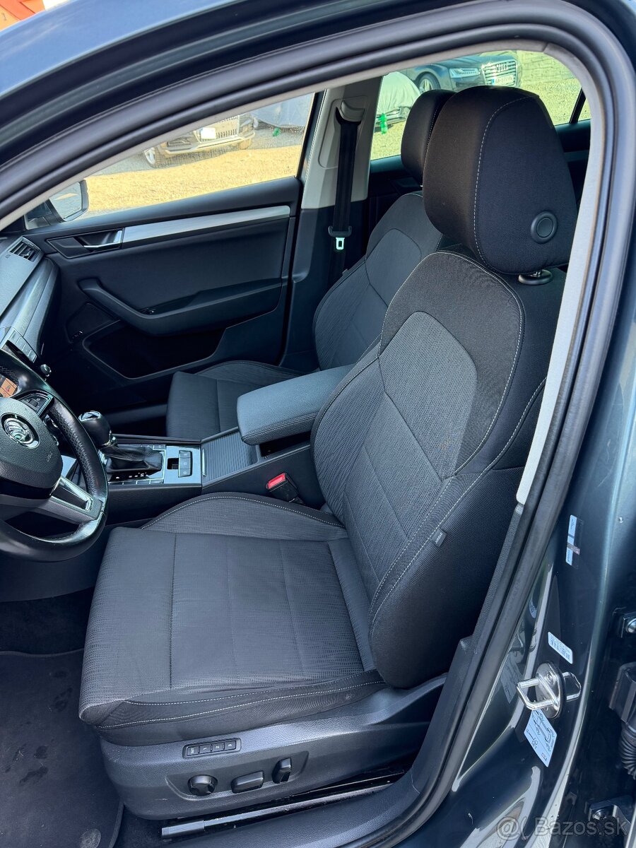 Škoda Superb Combi 2.0 TDI - 7