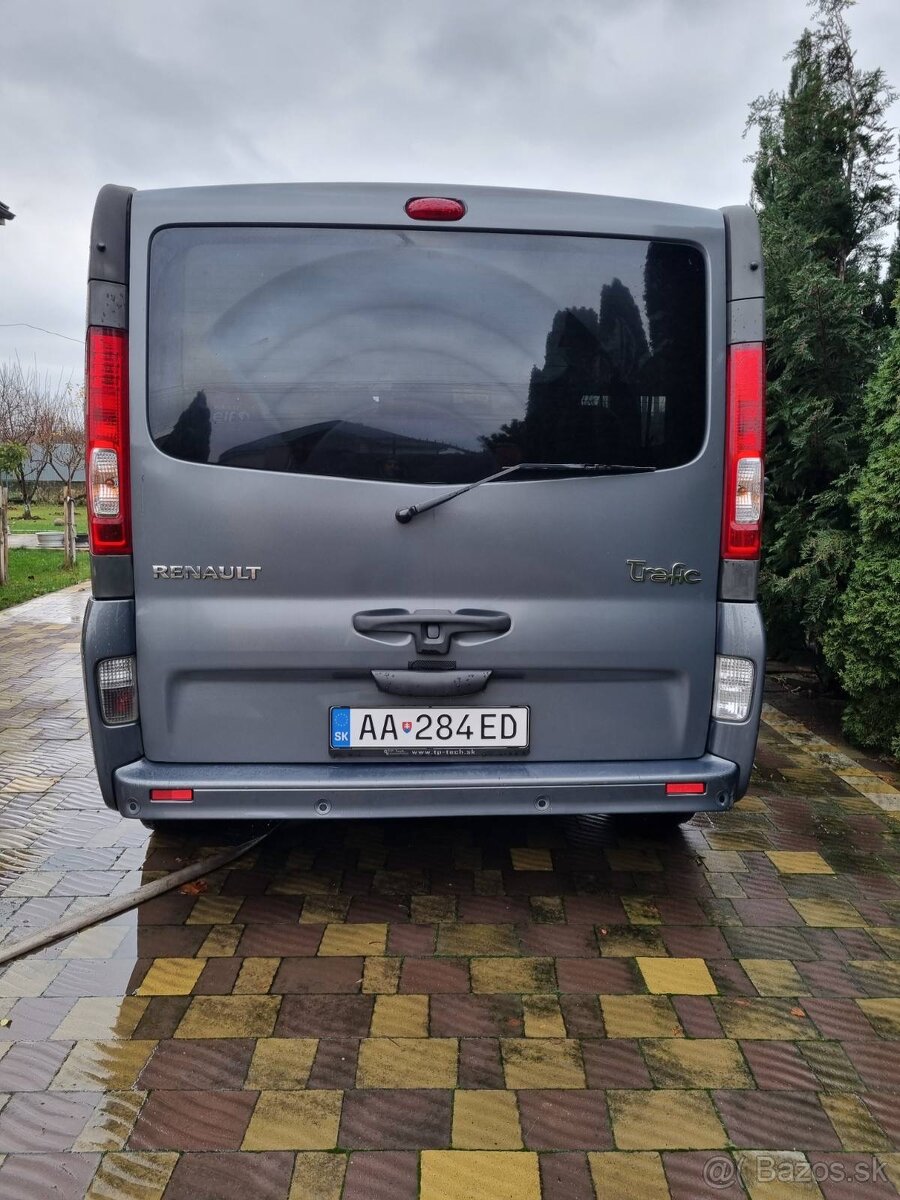 Predám Renault Trafic Black Edition 2014 - 7