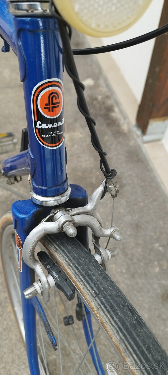 Favorit cestný bicykel - 7