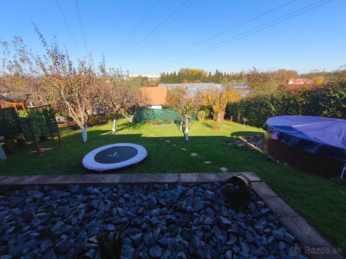 Záhradná chatka v záhradkárskej oblasti - 7