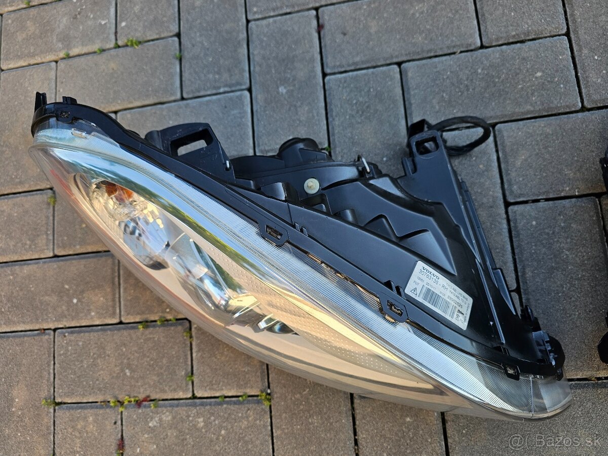 Xenony original Volvo XC60 ako nove, neposkodene - 7