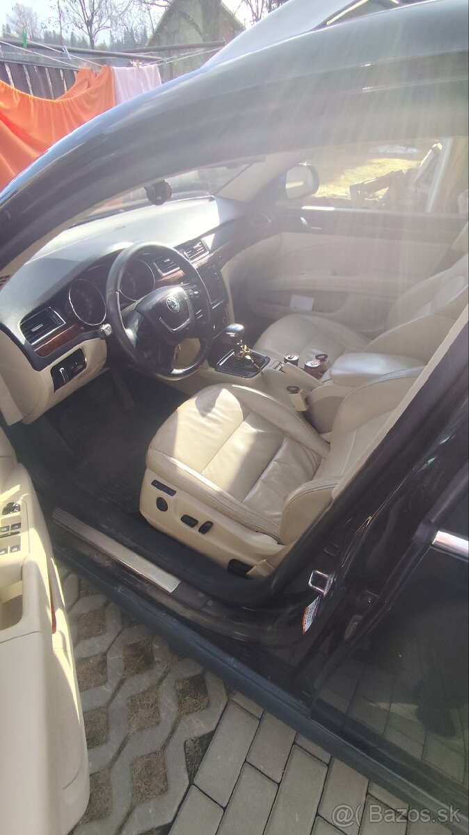 Škoda Superb outdoor 2.0tdi 4x4 - 7