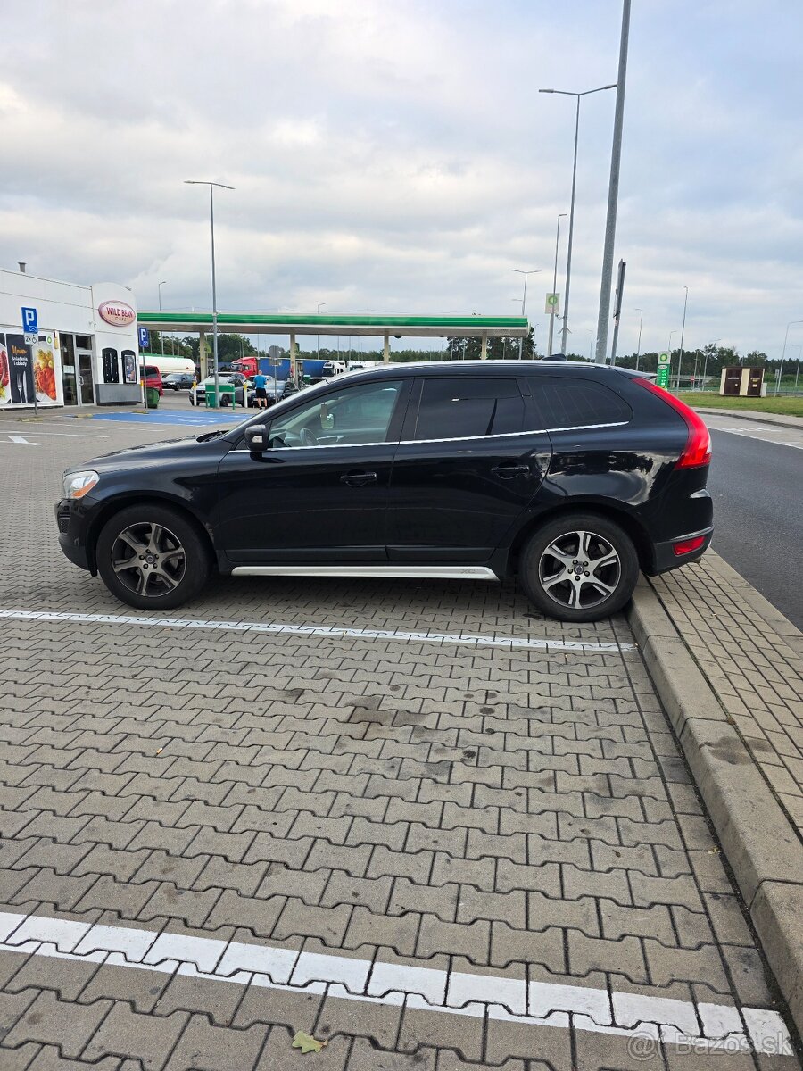 Volvo XC60 D5 (151kW) AWD - 7