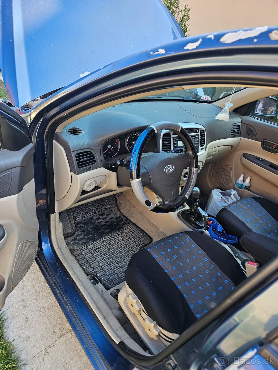Hyundai accent - 7