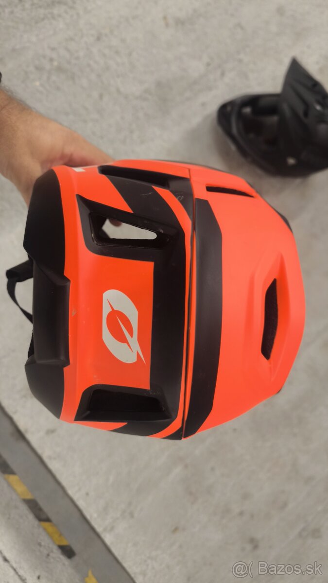 Predám mtb prilby - 7