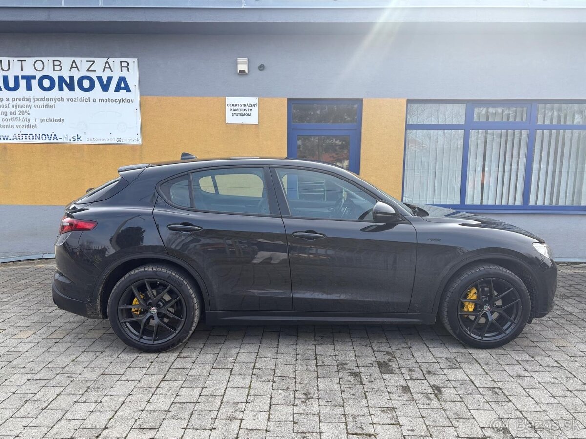 Alfa Romeo Stelvio 2.0 benzín - 7