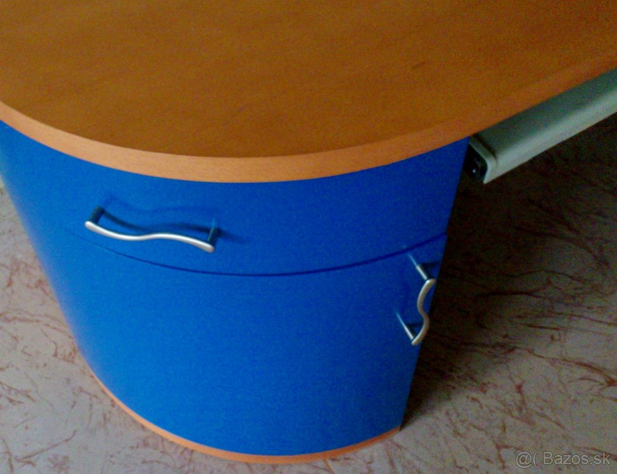 Moderný dizajnovaný nábytok. - 7