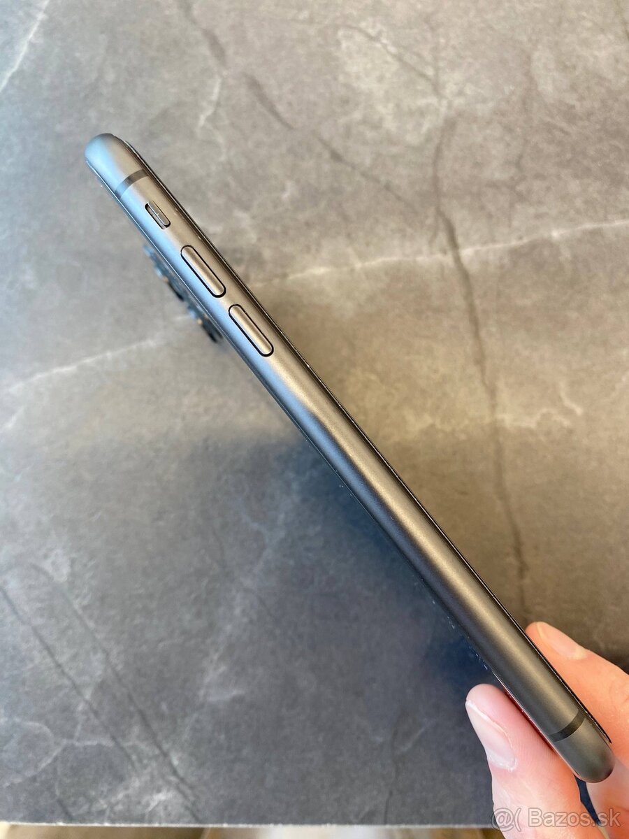 Predam iPhone 11 64GB - 7