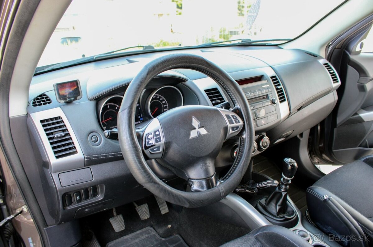 Mitsubishi Outlander 2.2 DI-D 4x4 - 7