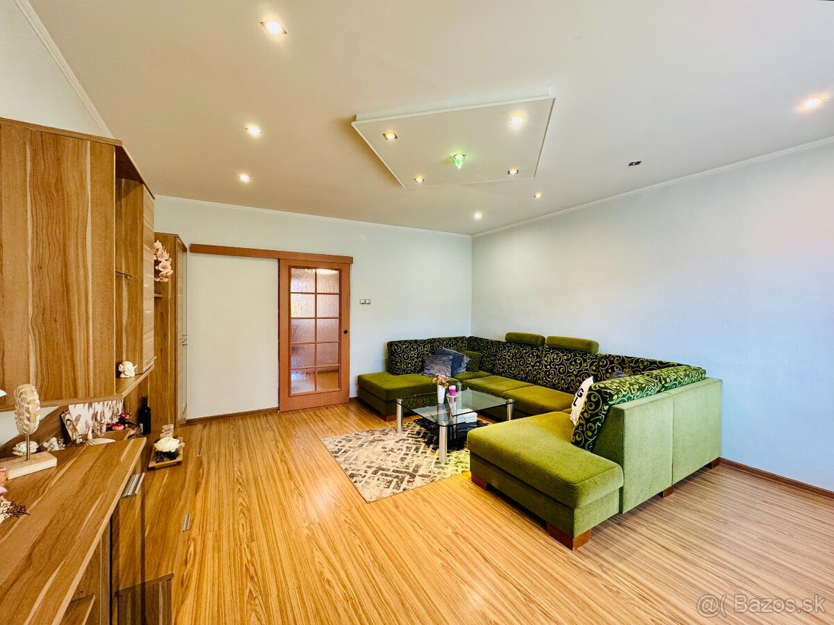 Priestranný dom s veľkým pozemkom – Nižná Hutka - 7