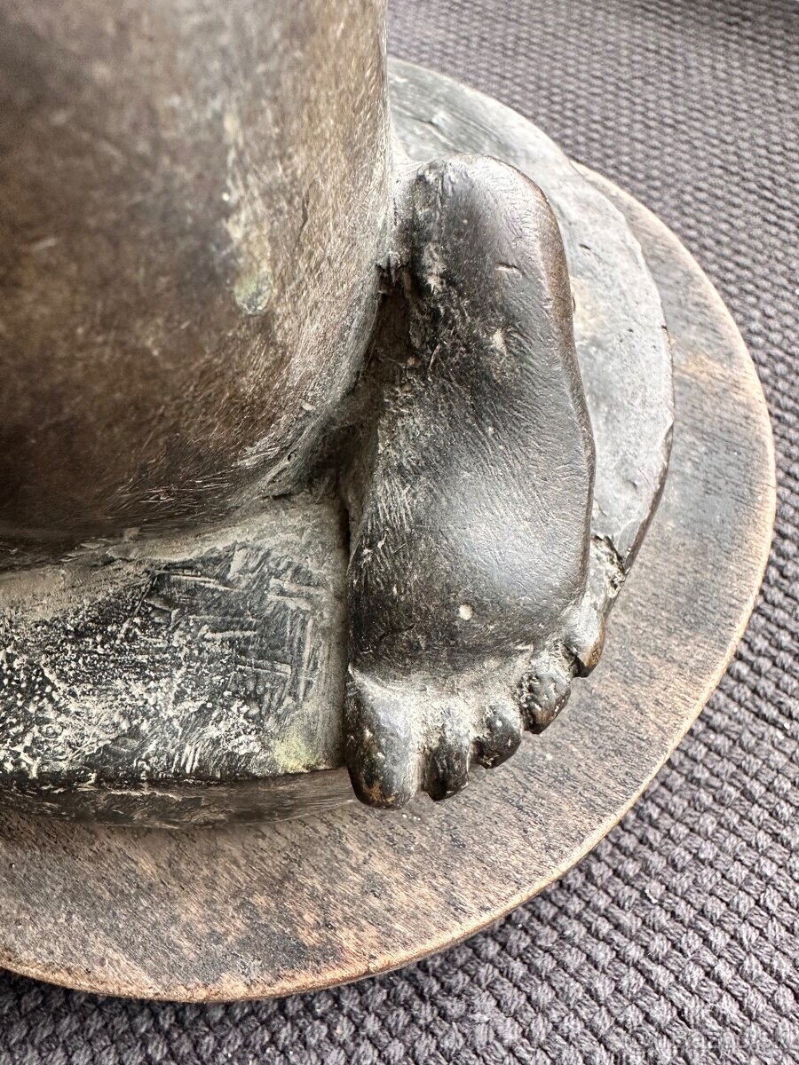 Bronzová socha - akt ? Julius Bártfay ? 1930 - 7