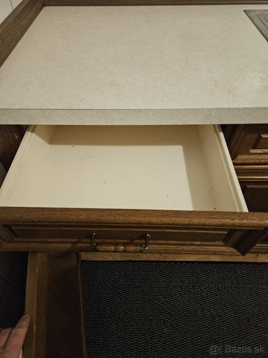 Kuchynská linka – SKLADOM - 7