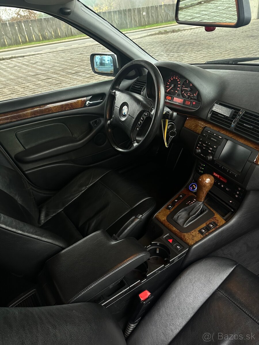 BMW E46 330d xDrive Touring | Automat | Koža | Xenóny - 7