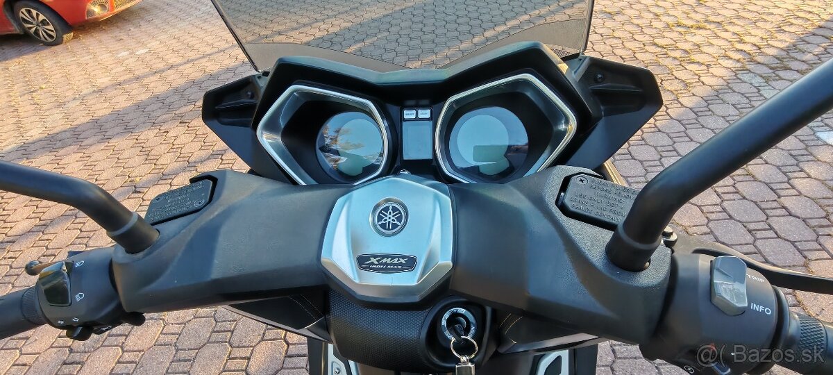 Yamaha x-max 125 - 7