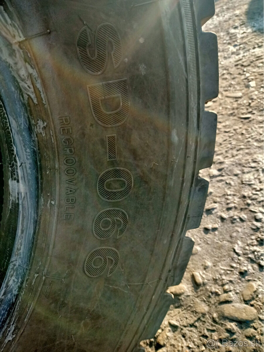 Pneu SATOYA 315 80 R22,5 - 7