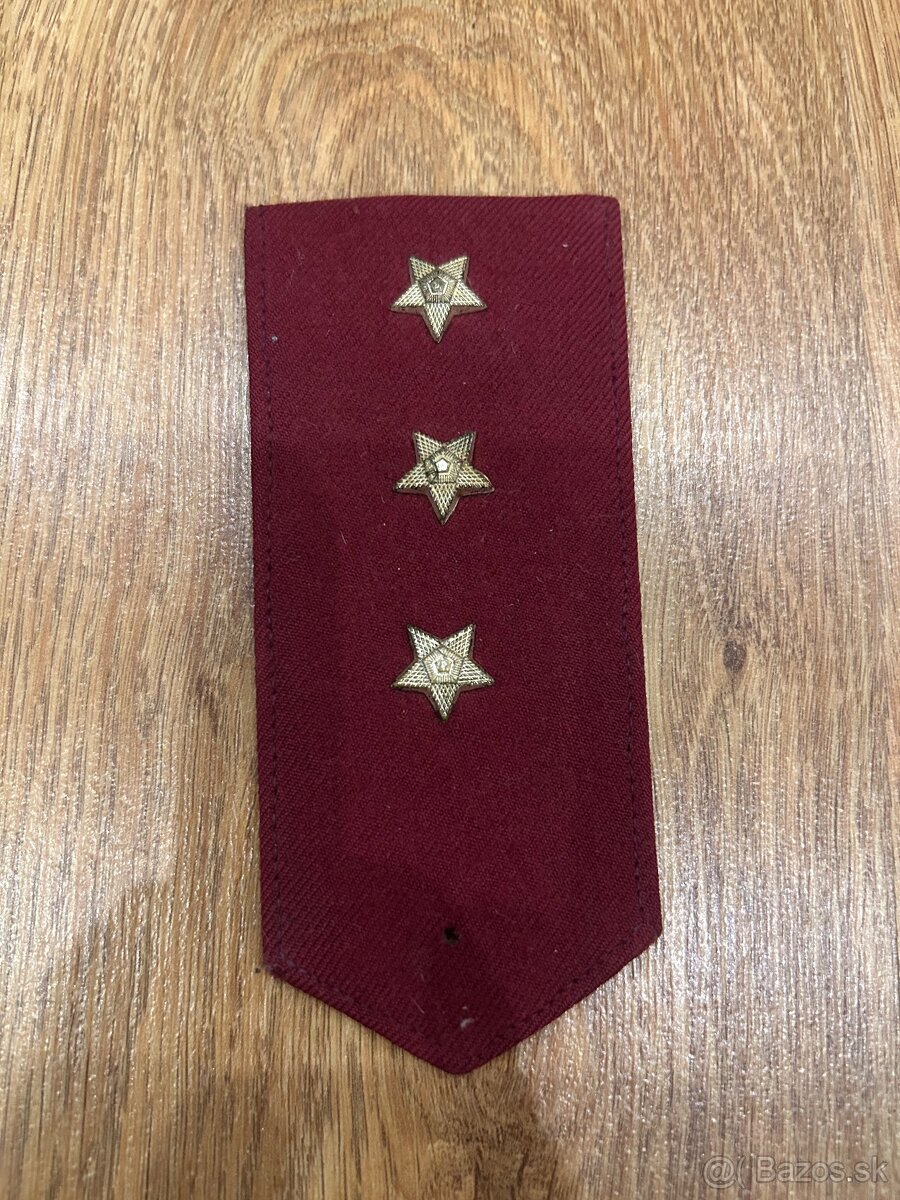 Konvlut starých komunistických predmetov - 7