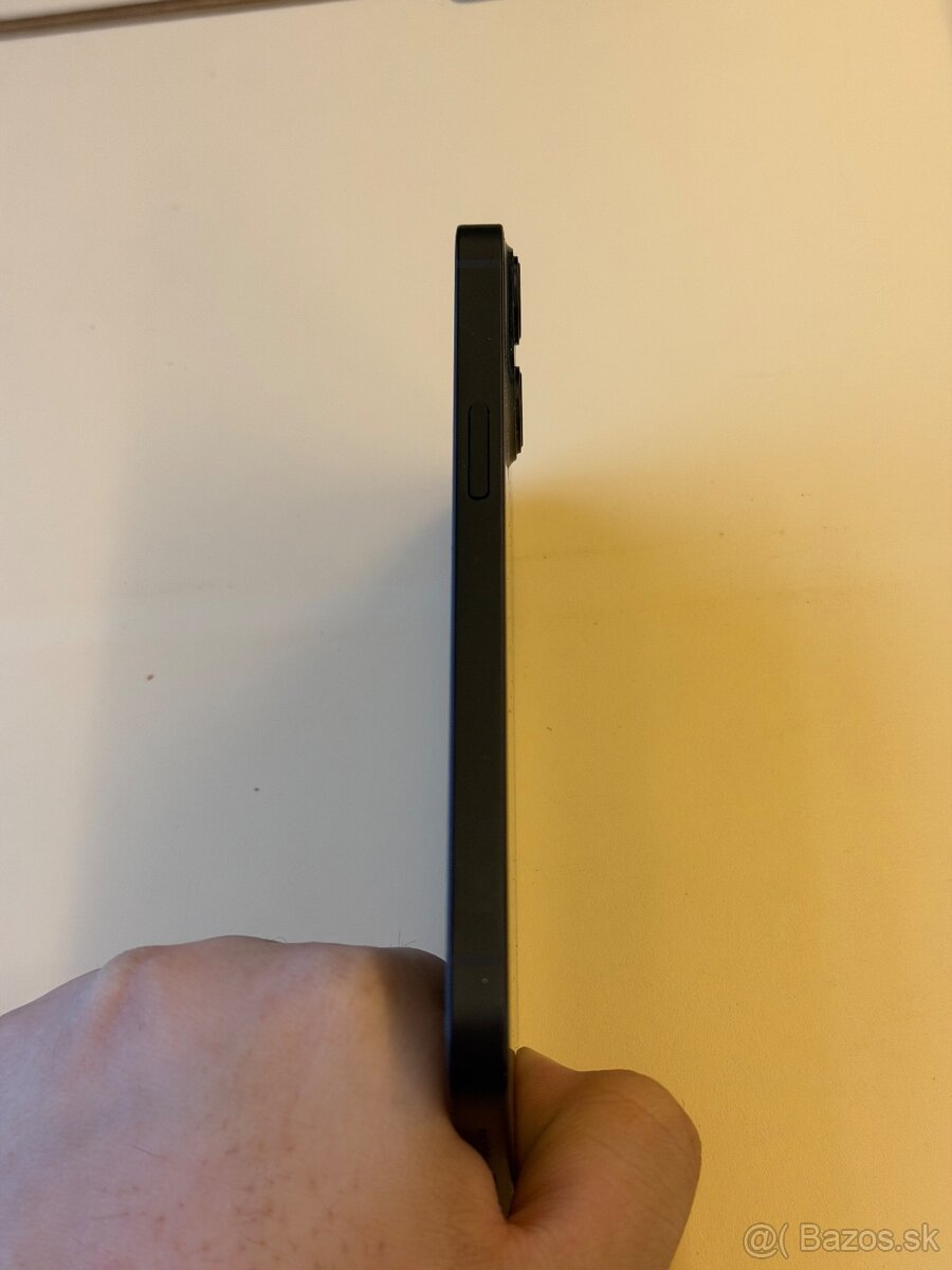 Predám Apple IPhone 13 128GB Black Stav Nového Telefonu - 7