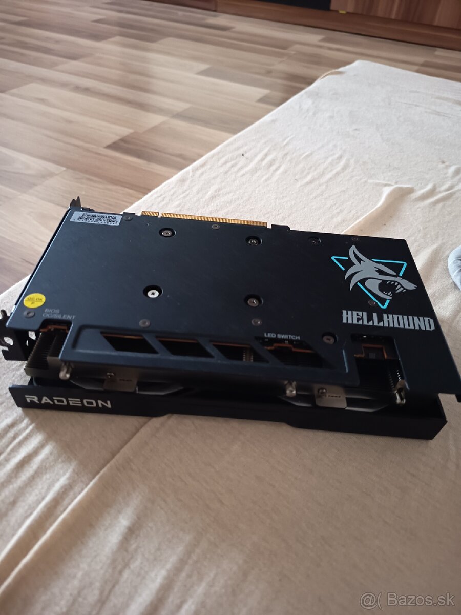 Amd Radeon rx6600xt Hellhound 8gb rgb čítajte popis - 7