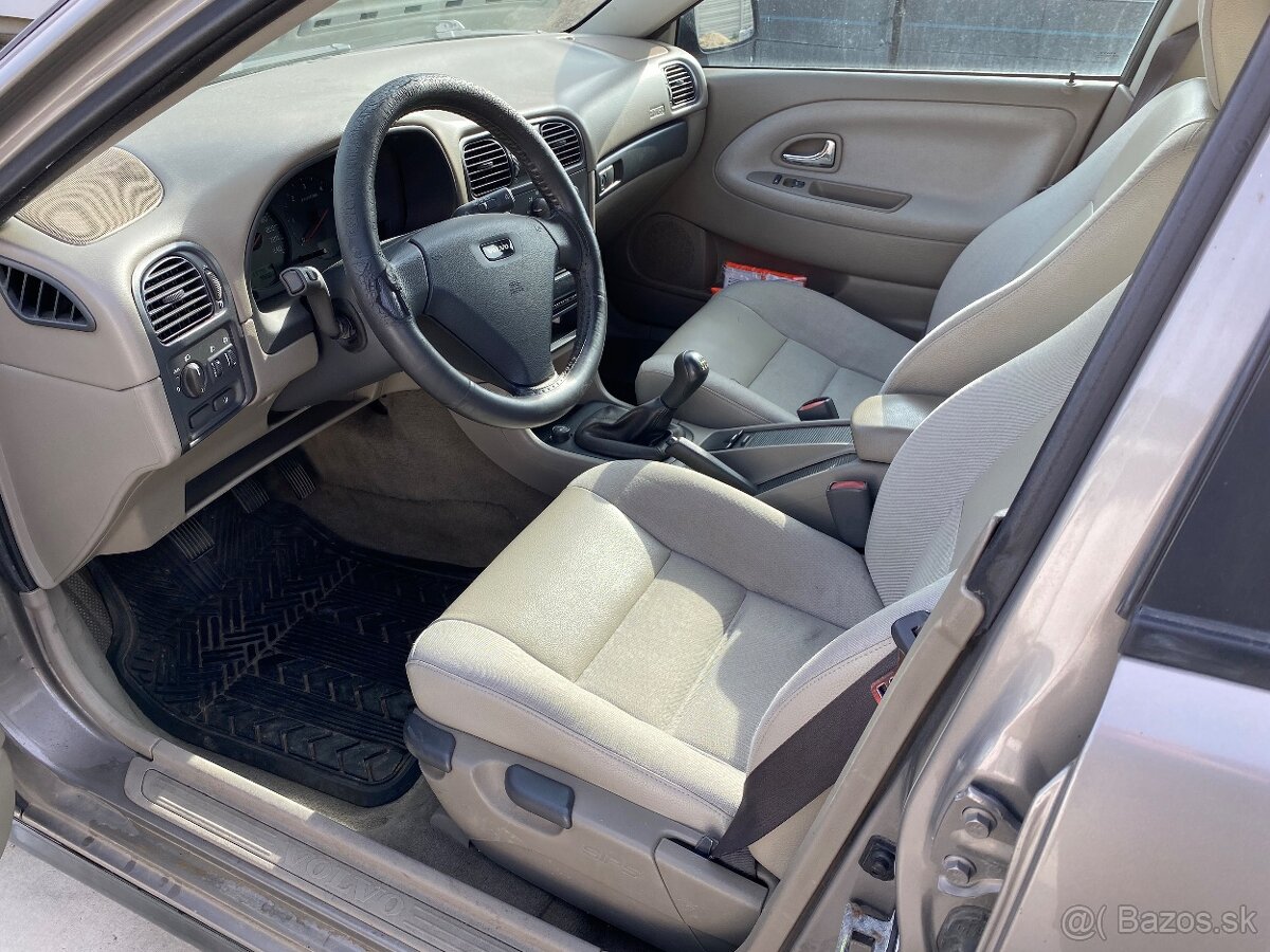 Volvo V40, 1.9D, 75Kw 2003 - 7