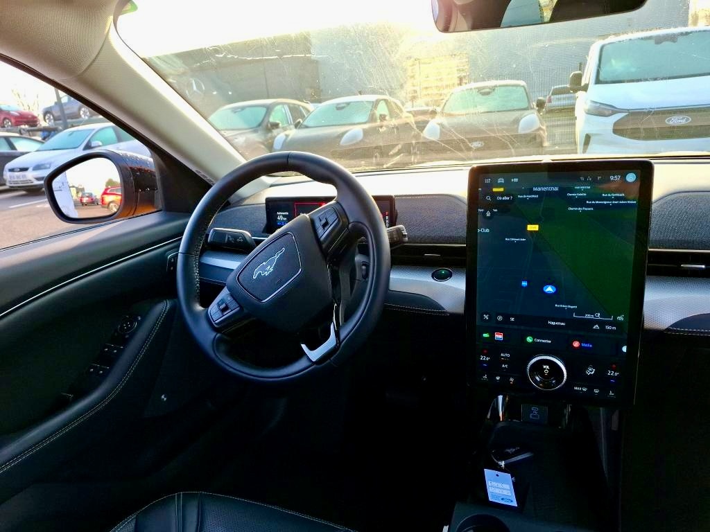 Ford Mustang Mach-E 75,7 kWh RWD STD za 31.490 € s DPH - 7