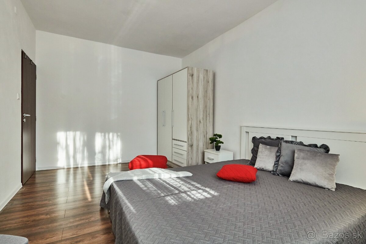Zariadený 2 izbový byt v centre mesta, Ľ. Podjavorinskej - 7