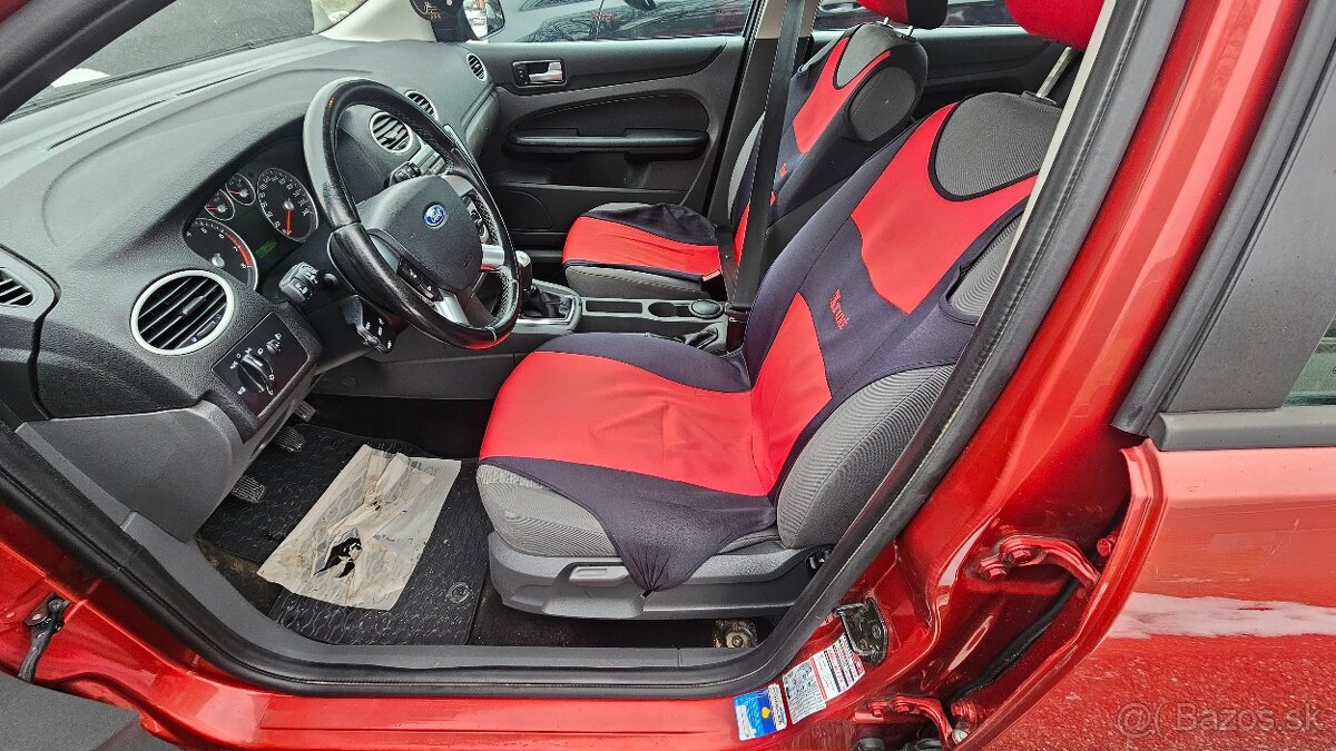 FORD FOCUS 1.6i - 7